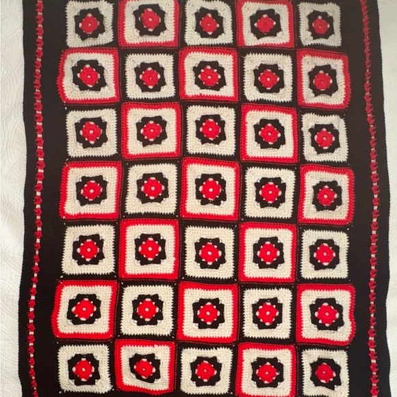 Crochet Blanket with Red and Black Squares handmade - Picture 1 of 8